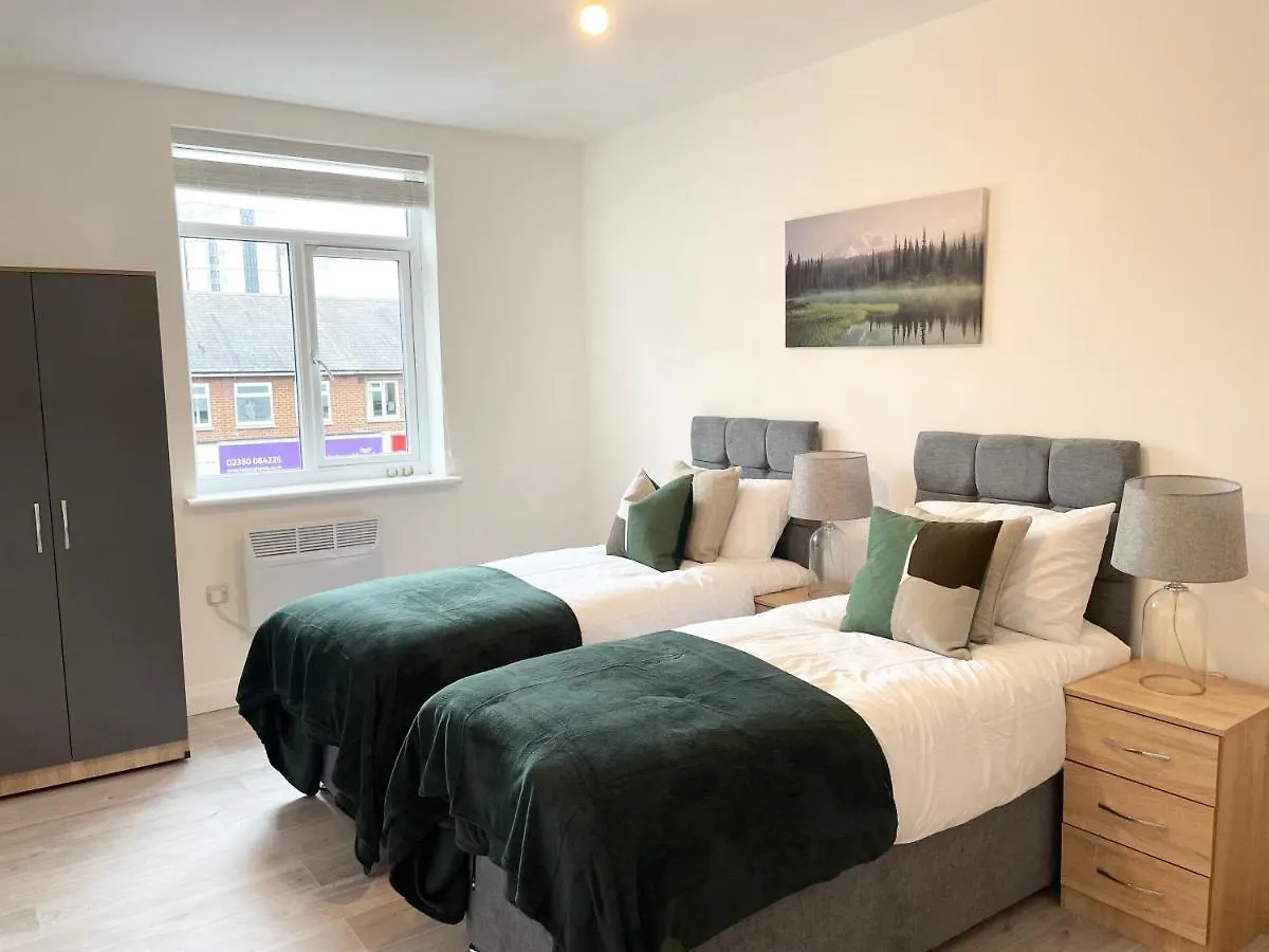 Apartment Southampton City Apartments: Central Location with Parking United Kingdom